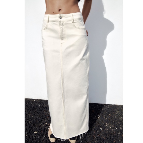 Zara LONG LENGTH DENIM SKIRT - Picture 4 of 11